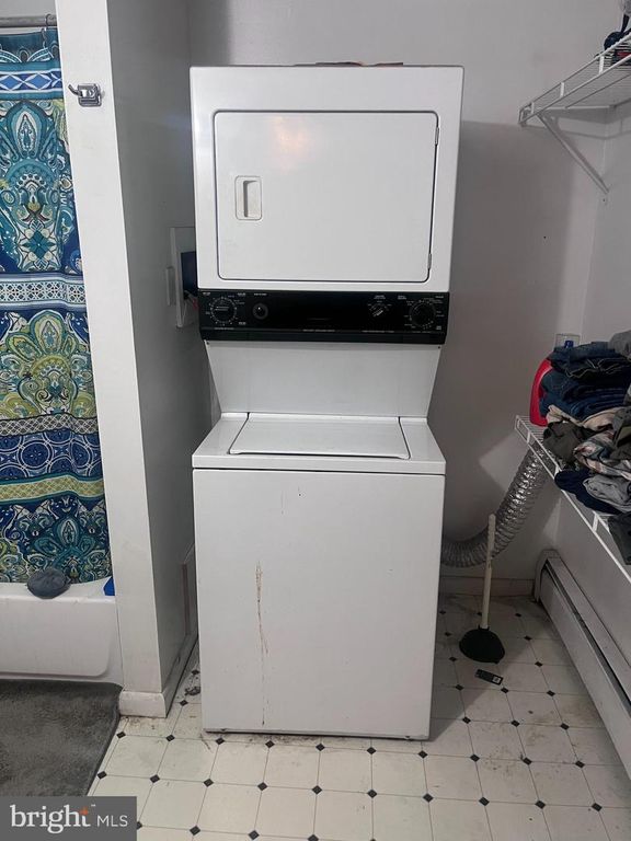 220 E KING ST, Shippensburg, PA 17257