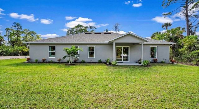 5021 NE Tradewinds CIR, Labelle, FL 33935