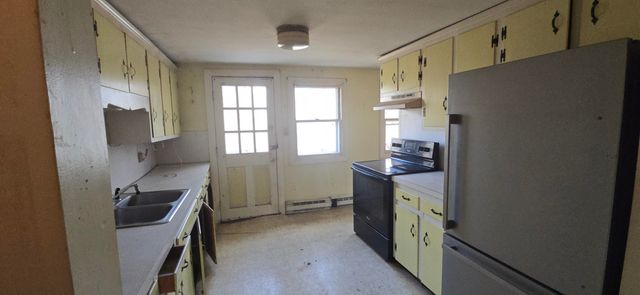 773 Salmon Falls Road, Rochester, NH 03868
