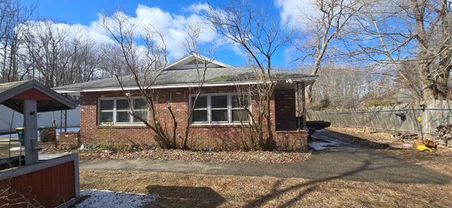 773 Salmon Falls Road, Rochester, NH 03868