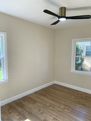 2040 Jay Eye See AVENUE, Racine, WI 53403