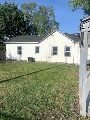 2040 Jay Eye See AVENUE, Racine, WI 53403