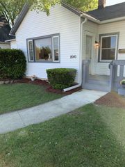 2040 Jay Eye See AVENUE, Racine, WI 53403