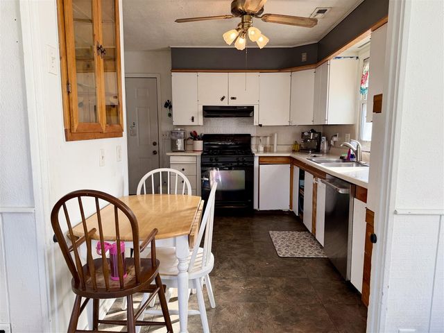 1001 Ferley Street, Lansing, MI 48911