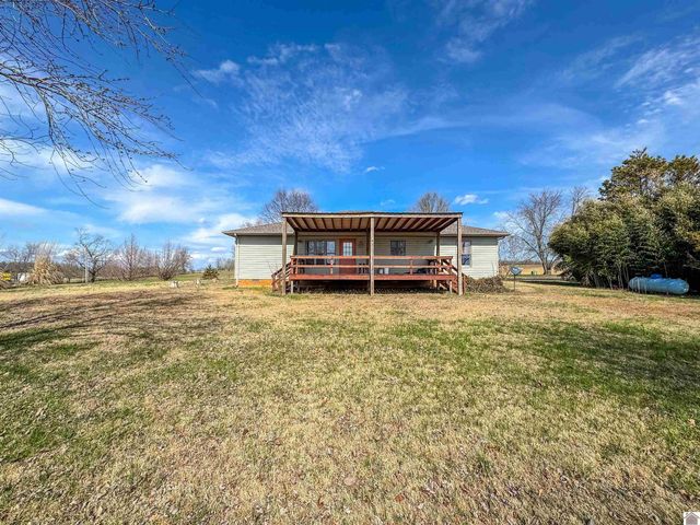 102 Meadowlark Rd, Princeton, KY 42445