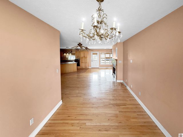 102 Meadowlark Rd, Princeton, KY 42445