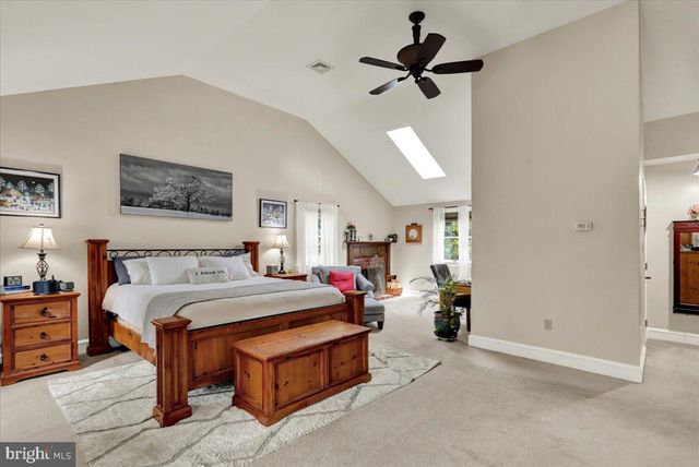 8 TUDOR CT, Mohnton, PA 19540