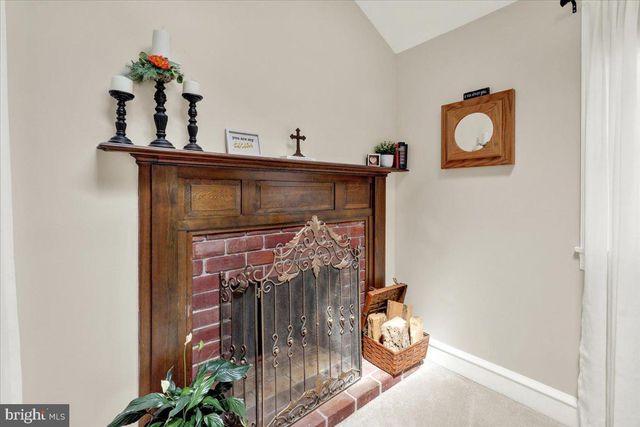 8 TUDOR CT, Mohnton, PA 19540