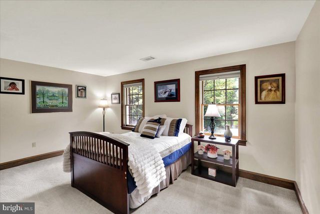 8 TUDOR CT, Mohnton, PA 19540