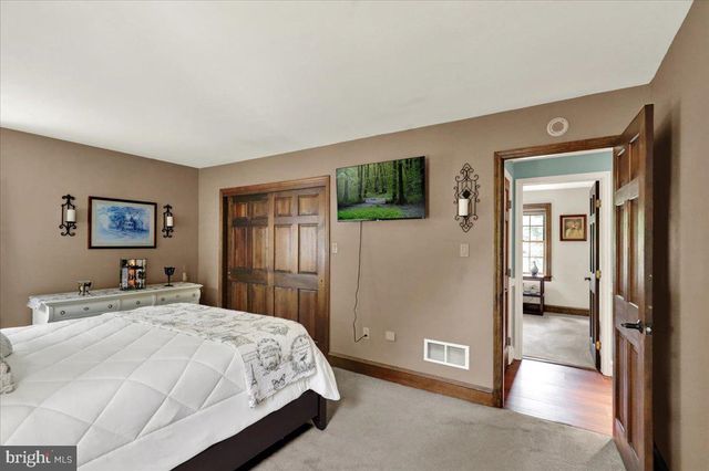 8 TUDOR CT, Mohnton, PA 19540