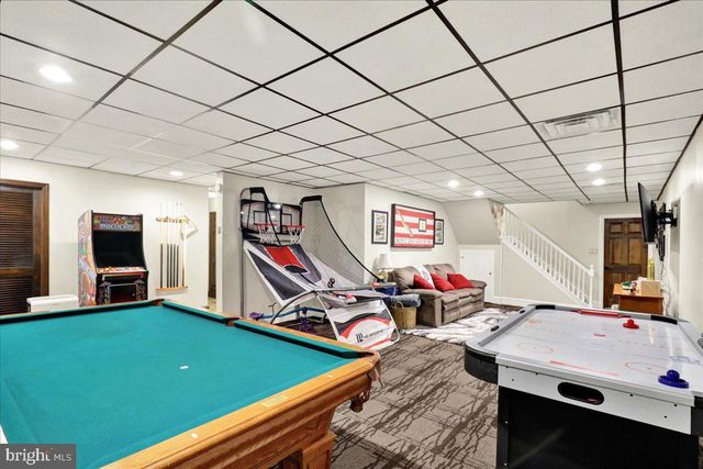 8 TUDOR CT, Mohnton, PA 19540