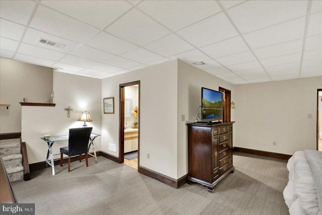 8 TUDOR CT, Mohnton, PA 19540