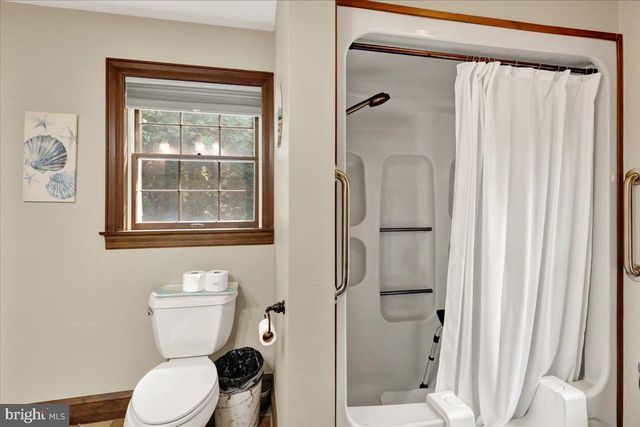 8 TUDOR CT, Mohnton, PA 19540