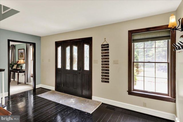 8 TUDOR CT, Mohnton, PA 19540
