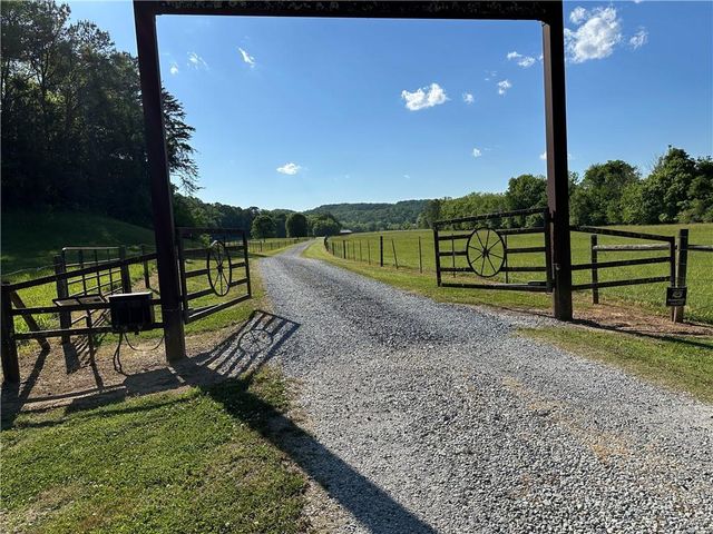 226 Vinson Mountain Road, Rockmart, GA 30153