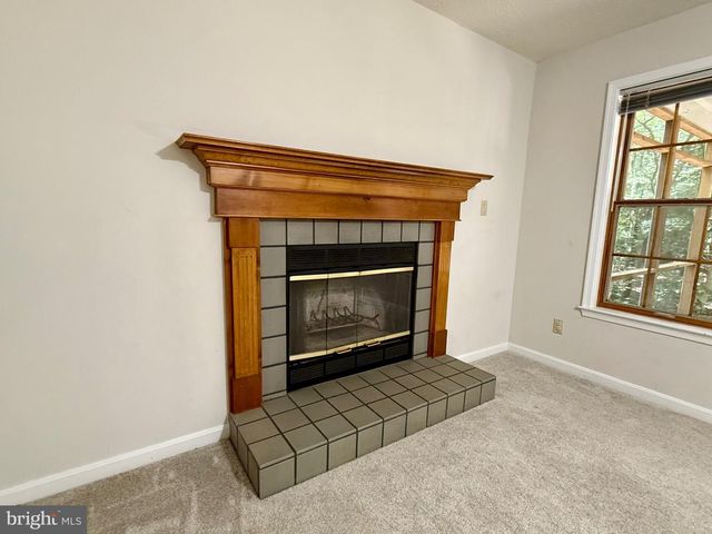 23124 AUTUMN LEAF WAY, California, MD 20619