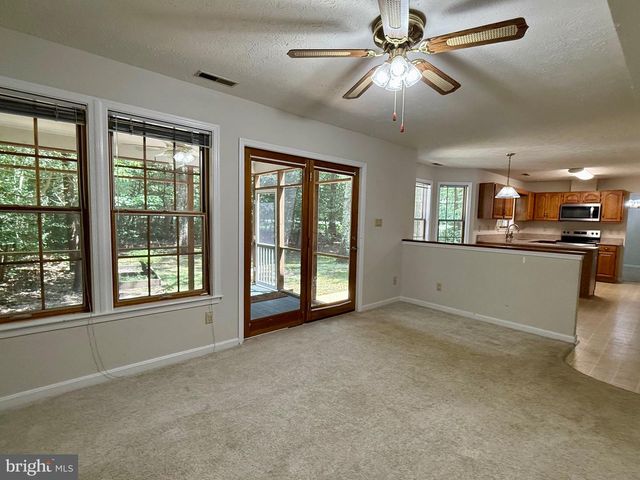 23124 AUTUMN LEAF WAY, California, MD 20619