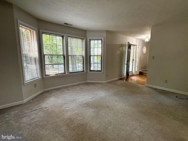 23124 AUTUMN LEAF WAY, California, MD 20619