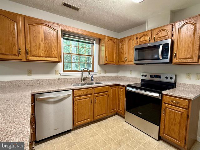 23124 AUTUMN LEAF WAY, California, MD 20619