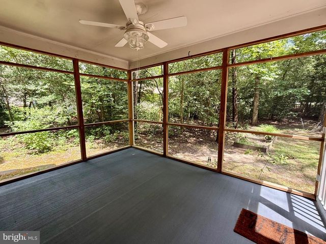 23124 AUTUMN LEAF WAY, California, MD 20619