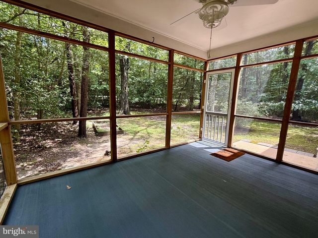 23124 AUTUMN LEAF WAY, California, MD 20619