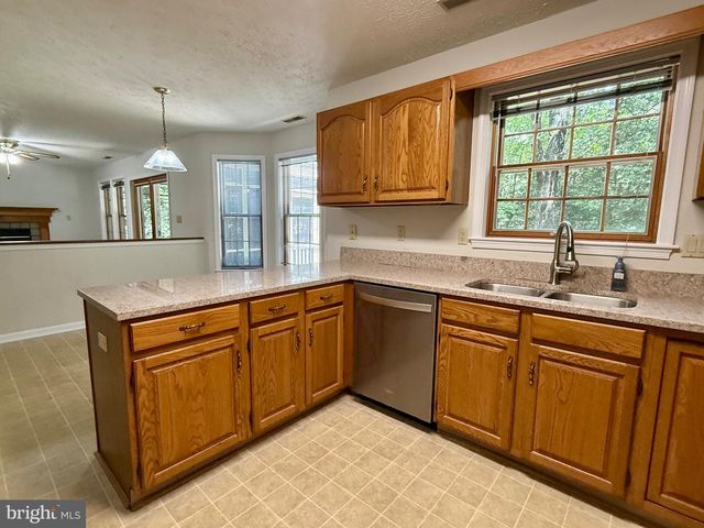 23124 AUTUMN LEAF WAY, California, MD 20619