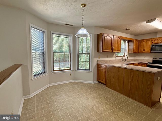 23124 AUTUMN LEAF WAY, California, MD 20619