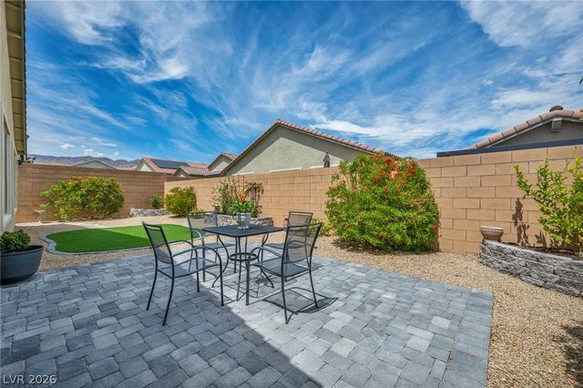 10912 Gardenova Avenue, Las Vegas, NV 89166