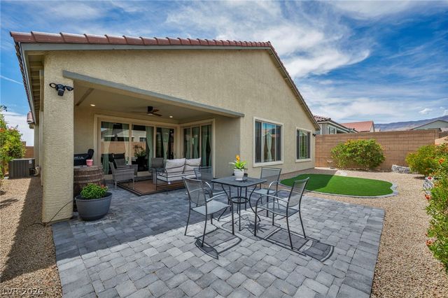 10912 Gardenova Avenue, Las Vegas, NV 89166