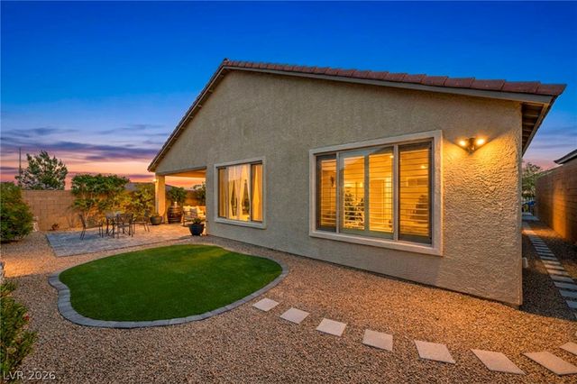 10912 Gardenova Avenue, Las Vegas, NV 89166