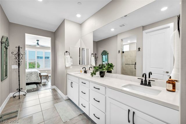 10912 Gardenova Avenue, Las Vegas, NV 89166