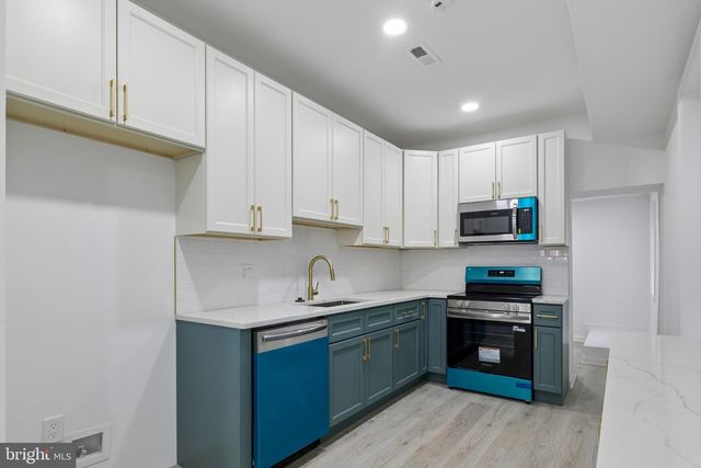 21 E SILVER ST, Philadelphia, PA 19134