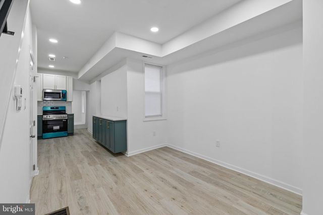 21 E SILVER ST, Philadelphia, PA 19134