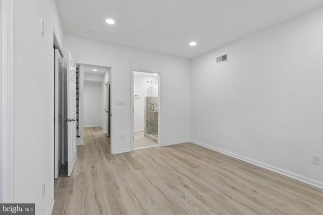 21 E SILVER ST, Philadelphia, PA 19134