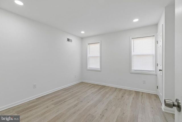21 E SILVER ST, Philadelphia, PA 19134