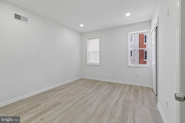21 E SILVER ST, Philadelphia, PA 19134