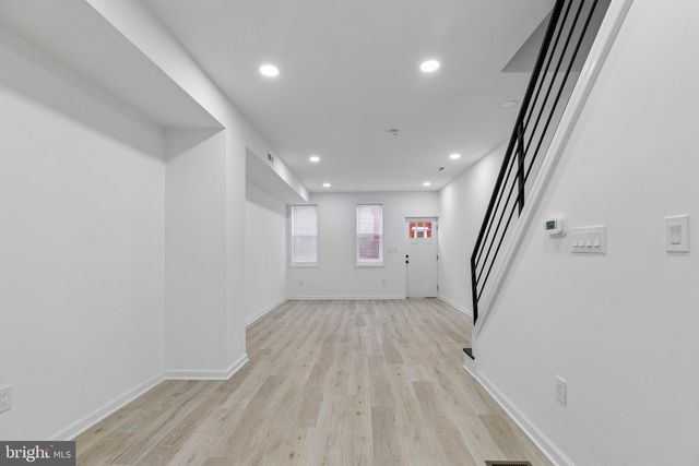 21 E SILVER ST, Philadelphia, PA 19134