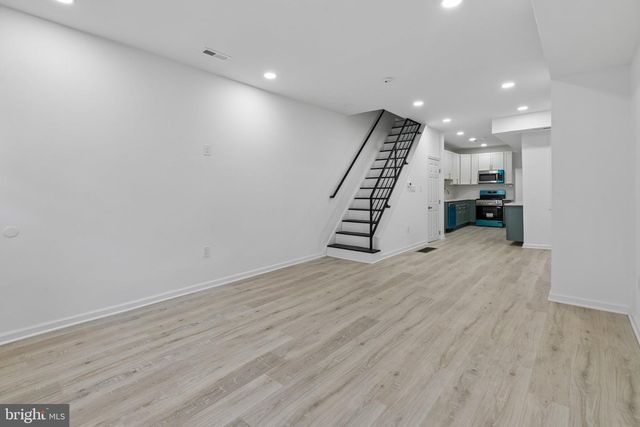 21 E SILVER ST, Philadelphia, PA 19134