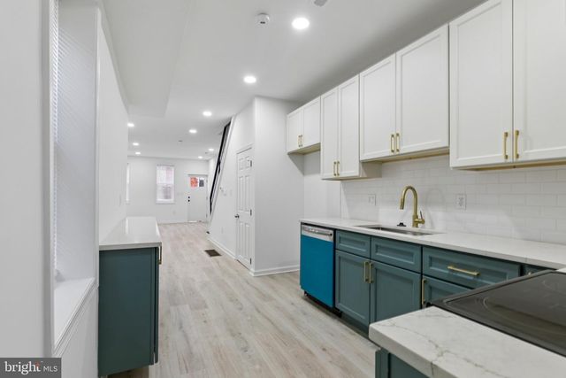 21 E SILVER ST, Philadelphia, PA 19134