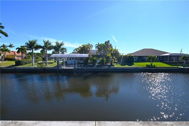 524 Mohawk PKWY, Cape Coral, FL 33914