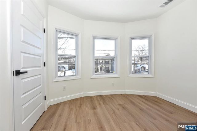 383 Lafayette Avenue 2nd floor, Hawthorne, NJ 07506