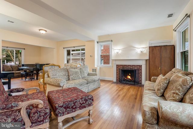4604 NOTTINGHAM DR, Chevy Chase, MD 20815