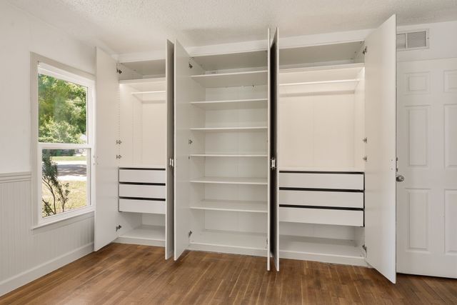 3608 Katrine Street, Haltom City, TX 76117