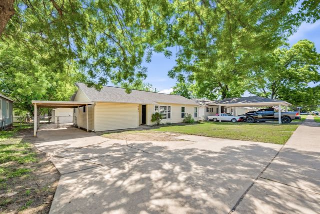 3608 Katrine Street, Haltom City, TX 76117