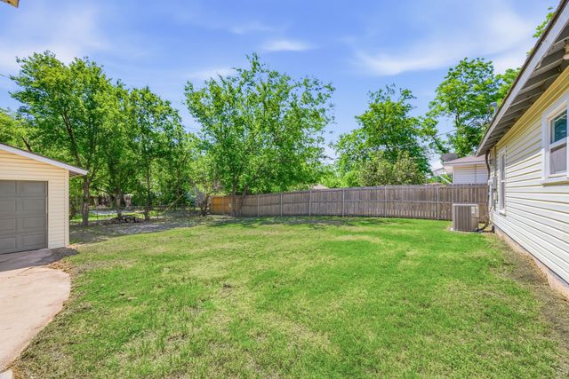 3608 Katrine Street, Haltom City, TX 76117