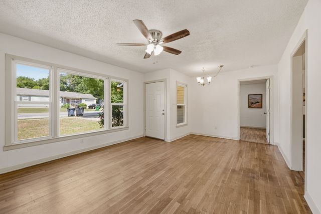 3608 Katrine Street, Haltom City, TX 76117