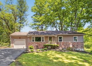 798 Westmoreland Drive, Niskayuna, NY 12309