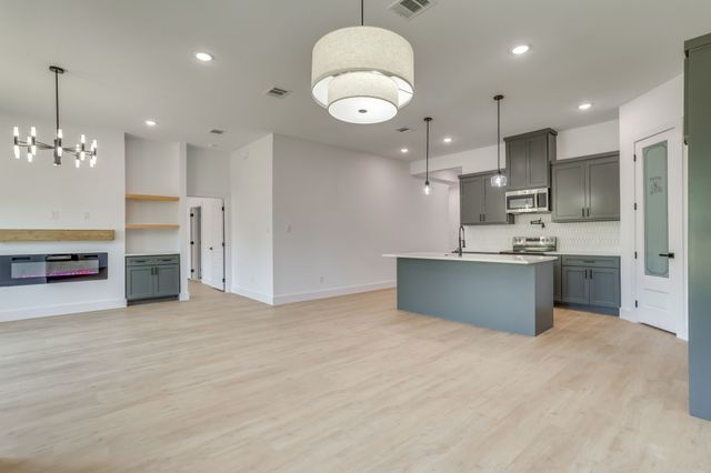 5225 Humbert Avenue, Fort Worth, TX 76107