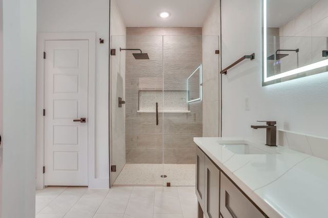 5225 Humbert Avenue, Fort Worth, TX 76107