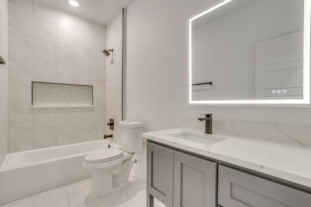 5225 Humbert Avenue, Fort Worth, TX 76107